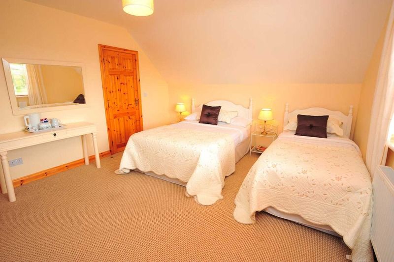 Bed and Breakfast Ocean Breeze Donegal Town Exterior foto